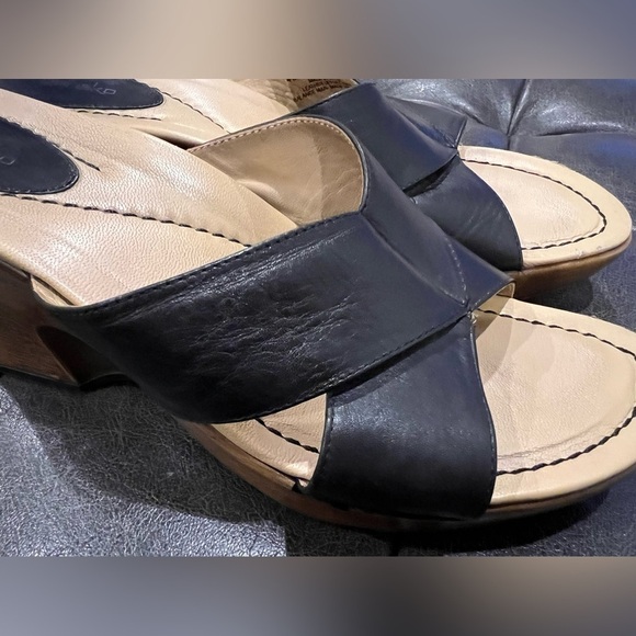 Women’s Dansko Heeled Sandal Black Upper With Brown Lower Size 8.5 US/40 EU - Picture 5 of 8